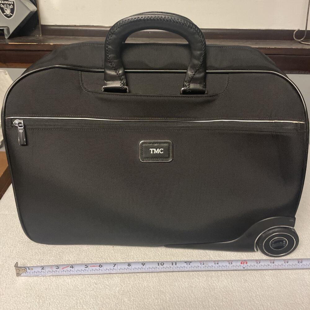 Tumi Arrive Dorval Wheeled Carry On Rolling Duffel Bag Black Pop Up Pull Handle